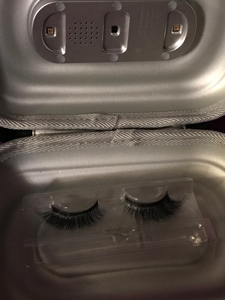 THE GAME CHANGER  "UV Lash box"